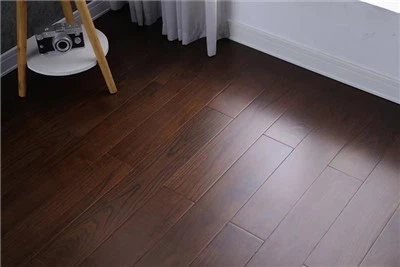 Masivni leseni parket Blackbutt